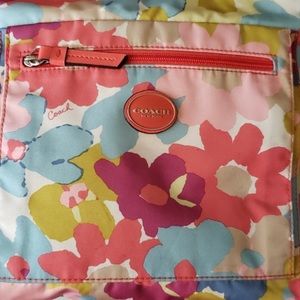 Coach floral crossbody/messenger bag "The Getaway"